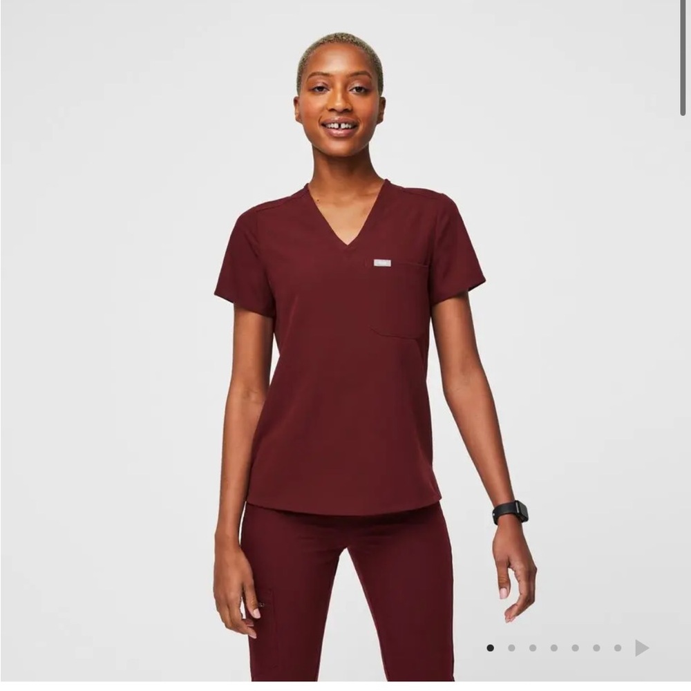 FIGS Catarina One-Pocket Scrub Top